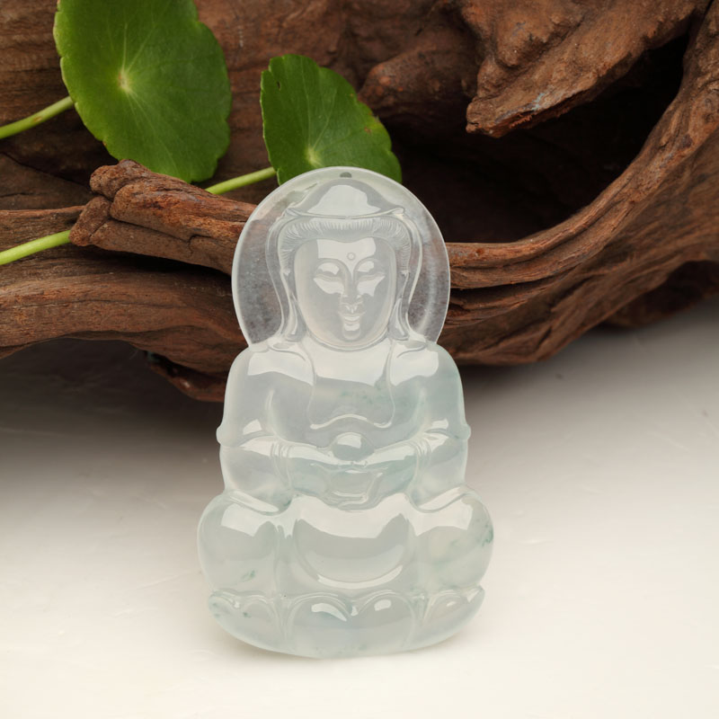 冰种翡翠中的棉絮是什么？分布均匀的棉絮提高翡翠价值