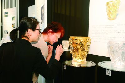 收藏新宠：水晶艺术品