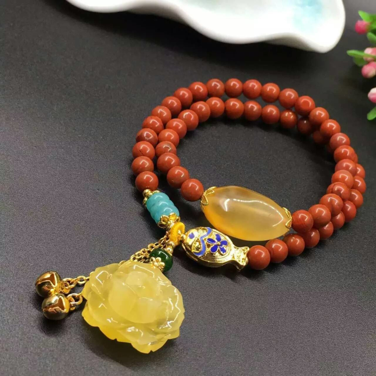 南红玛瑙的产地在哪？ 文玩南红玛瑙珠子多少钱？