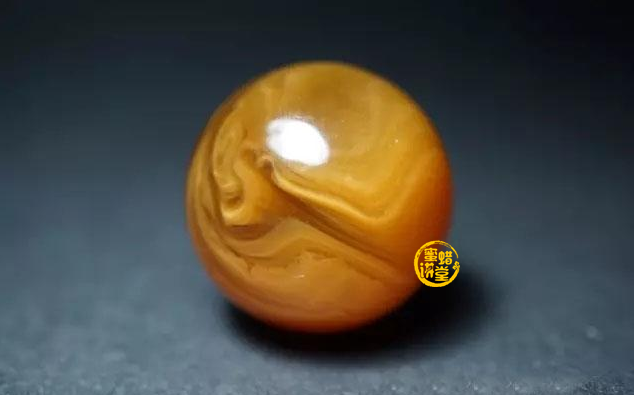 缅甸琥珀精品欣赏解析—蜜蜡篇