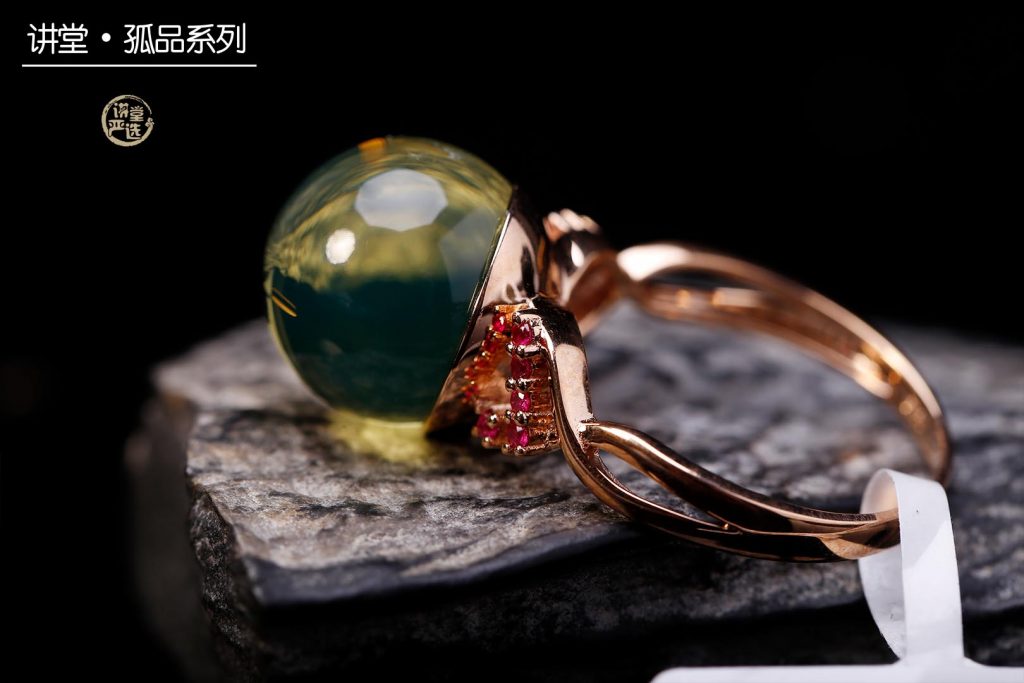 琥珀蜜蜡18K金镶嵌是什么意思？