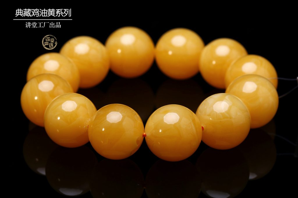 三大理由告诉你为什么要选蜜蜡手串而不选择翡翠手串！