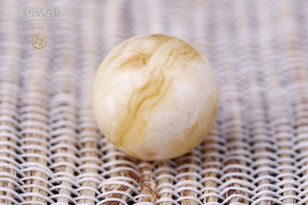 白花蜜蜡是什么蜜蜡？白花蜜蜡价格为什么这么贵？