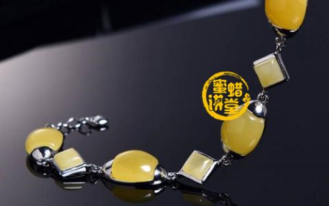 送人手链有什么寓意？蜜蜡手链的含义是什么？