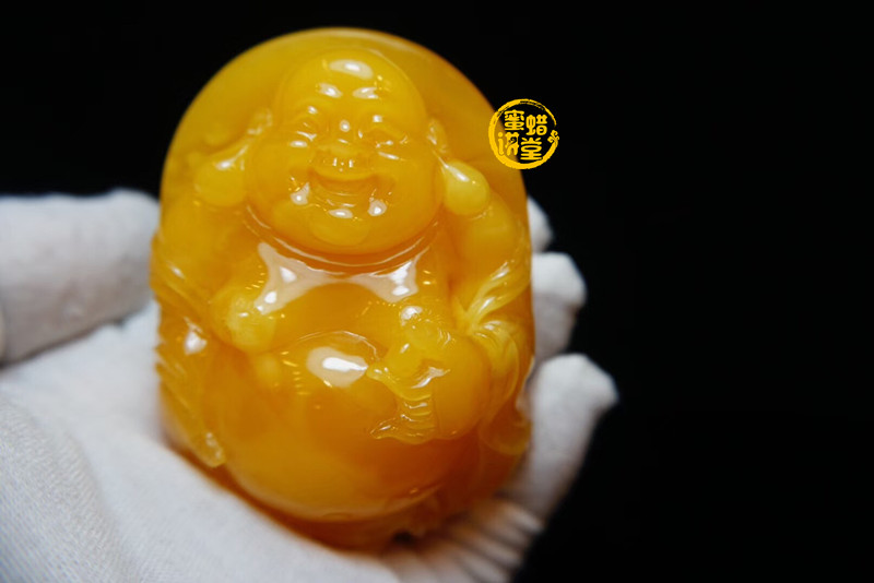天气越冷，越适合戴琥珀蜜蜡，其中的原因是什么？