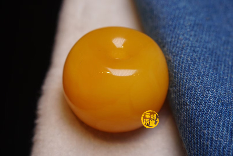 越南蜜蜡多少钱一克？是真的吗？