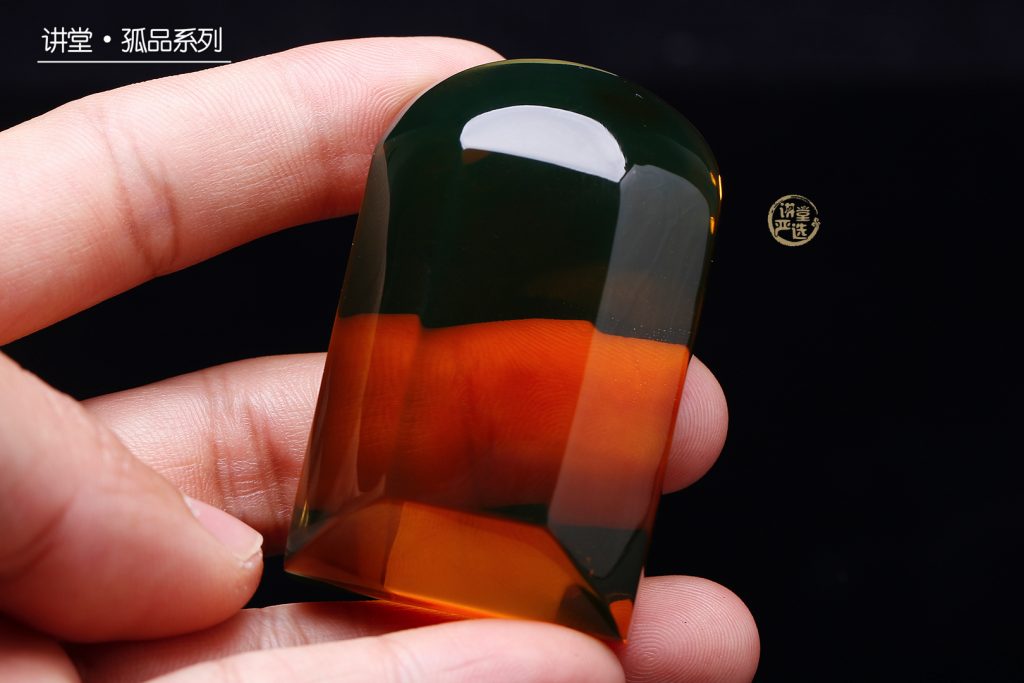 蜜蜡琥珀怎么看成色？最简单快捷的方法在这里！