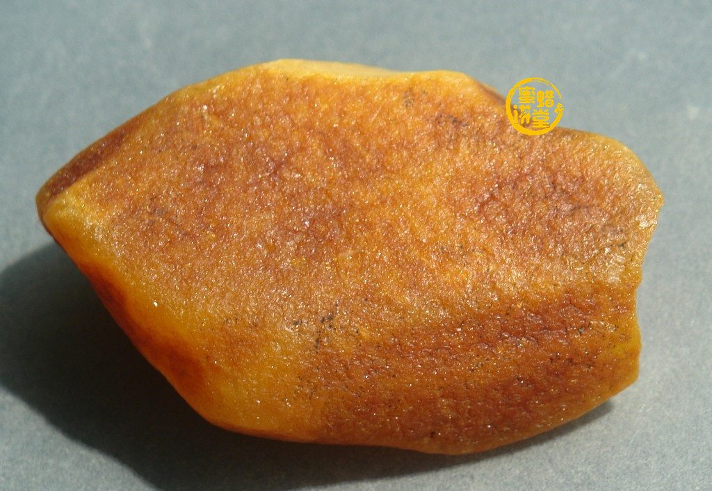 蜜蜡原石有这几种皮，就超值钱了！