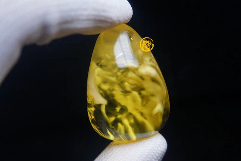 一般来说，金绞蜜比满蜜蜡值钱吗？