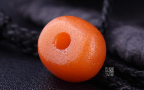 什么是老蜜蜡？