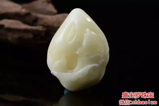 蜜蜡里面白色的是什么,白蜜蜡为何就这么贵!
