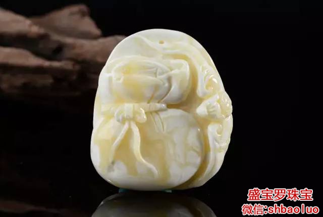 蜜蜡里面白色的是什么,白蜜蜡为何就这么贵!