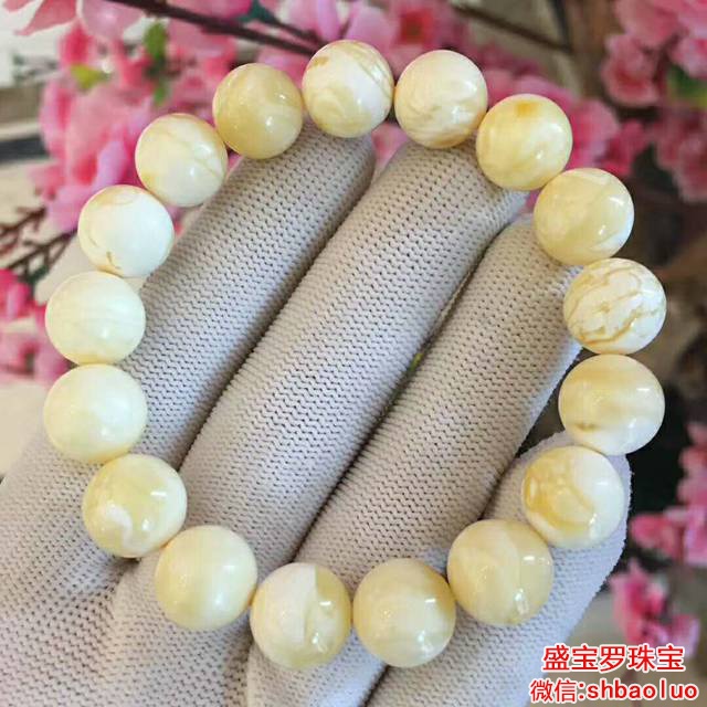 白花蜜蜡手串克价是怎么来的,希望看完对你有所启发!