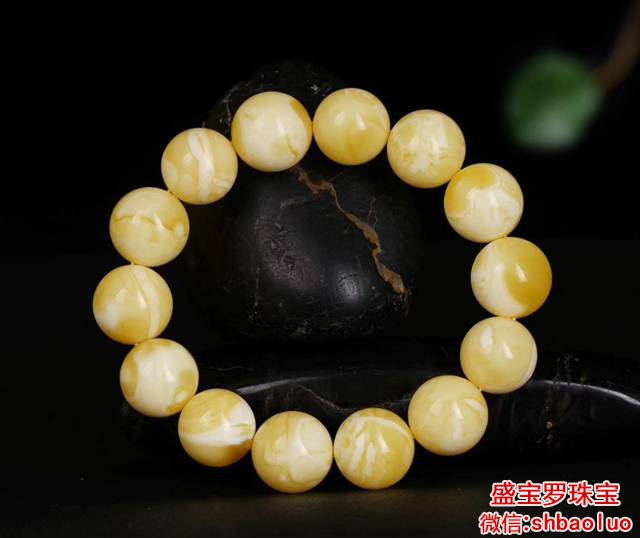 白花蜜蜡手串不要随便买,四招教你挑选优质手串!