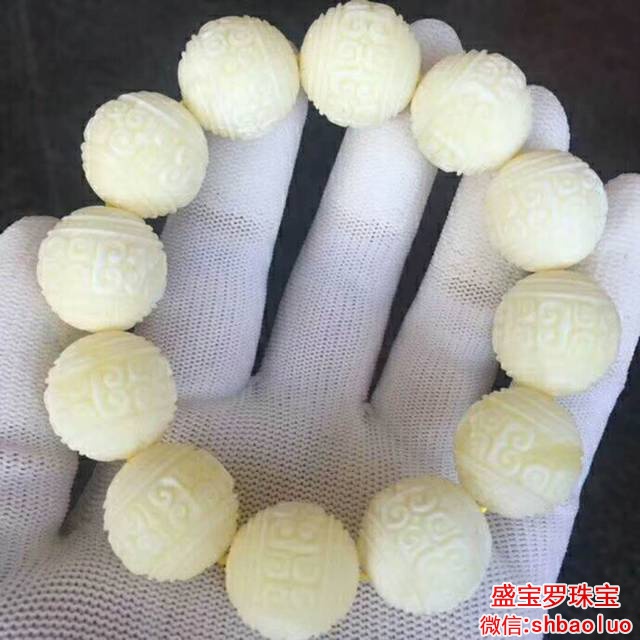 白花蜜蜡手串克价是怎么来的,希望看完对你有所启发!