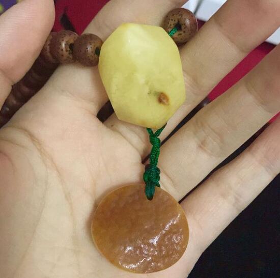 为什么这么多人喜欢撸文玩手串,因为我愿意? 为什么这么多人喜欢撸文玩手串,因为我愿意? 文玩天下 第1张 为什么这么多人喜欢撸文玩手串,因为我愿意? 文玩天下 第1张