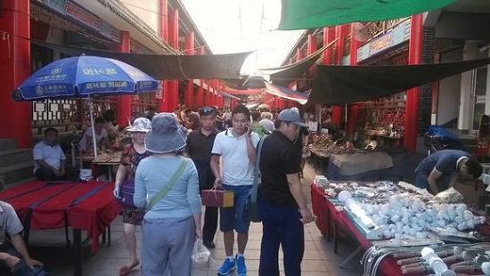 山东济南英雄山文化(文玩)市场一日游 山东济南英雄山文化(文玩)市场一日游 文玩天下 第6张 山东济南英雄山文化(文玩)市场一日游 文玩天下 第6张