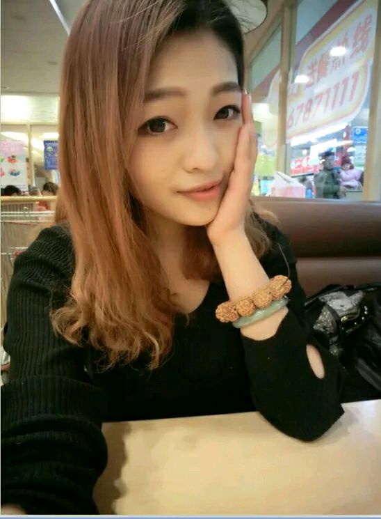 素颜晒照,你还不快来!喜欢星月菩提的小女子 素颜晒照,你还不快来! 喜欢星月菩提的小女子 文玩天下 第1张 素颜晒照,你还不快来! 喜欢星月菩提的小女子 文玩天下 第1张