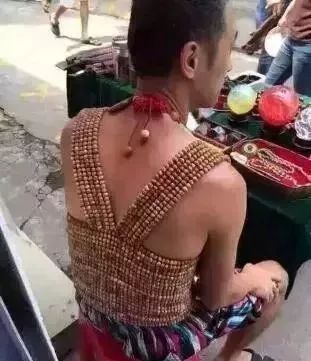 潘家园里的“十位大仙”,一走一过就炸街 潘家园里的“十位大仙”,一走一过就炸街 文玩天下 第7张 潘家园里的“十位大仙”,一走一过就炸街 文玩天下 第7张