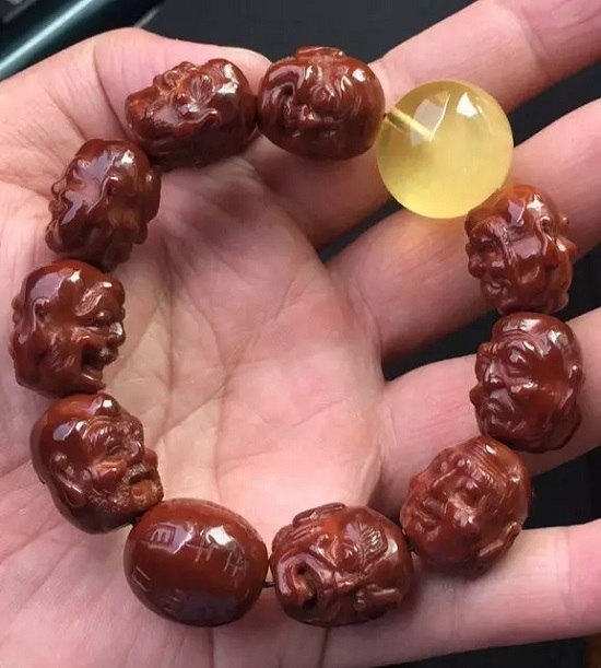 是时候开撸了,最适合夏天盘玩的文玩手串 是时候开撸了,最适合夏天盘玩的文玩手串 文玩天下 第3张 是时候开撸了,最适合夏天盘玩的文玩手串 文玩天下 第3张