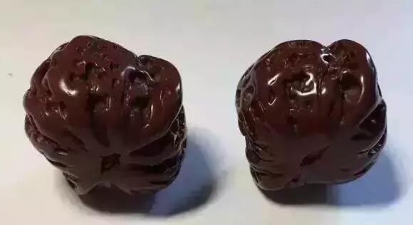 适合“油汗手”玩的手串,包浆太华丽 适合“油汗手”玩的手串,包浆太华丽 文玩天下 第1张 适合“油汗手”玩的手串,包浆太华丽 文玩天下 第1张