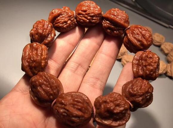 “暴跌的文玩”还能东山再起么? “暴跌的文玩”还能东山再起么? 文玩天下 “暴跌的文玩”还能东山再起么? “暴跌的文玩”还能东山再起么? 文玩天下
