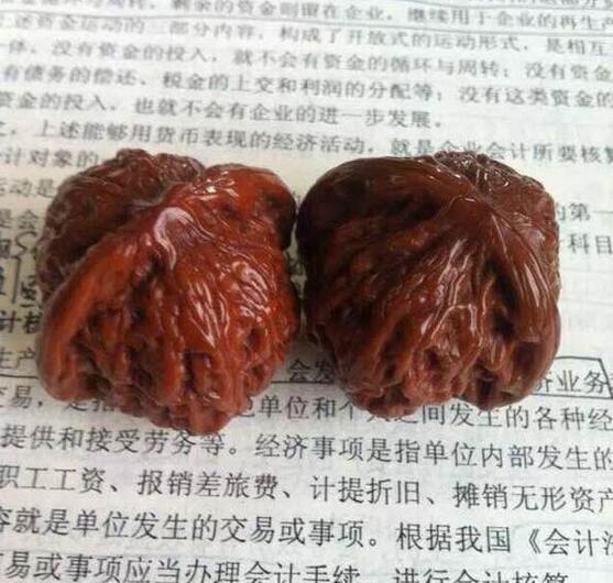 入坑六年的土豪手串展,大金刚最毫 入坑六年的土豪手串,多瓣大金刚壕无人性 文玩天下 第9张 入坑六年的土豪手串,多瓣大金刚壕无人性 文玩天下 第9张