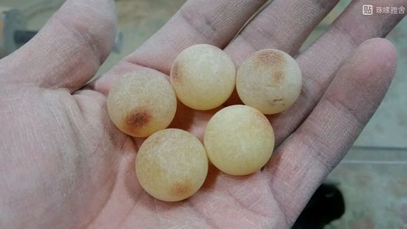 土豪秀文玩儿不是高端货不好意思拿出手 土豪秀文玩儿 不是高端货不好意思拿出手 文玩天下 第8张 土豪秀文玩儿 不是高端货不好意思拿出手 文玩天下 第8张