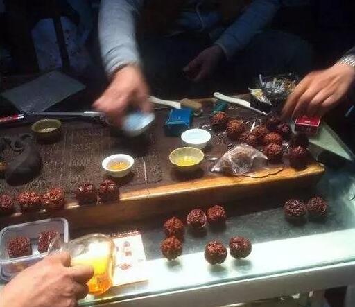 爱上文玩的那一刻,我们就懂得享受生活乐趣 爱上文玩的那一刻,我们就懂得享受生活乐趣 文玩天下 第2张 爱上文玩的那一刻,我们就懂得享受生活乐趣 文玩天下 第2张