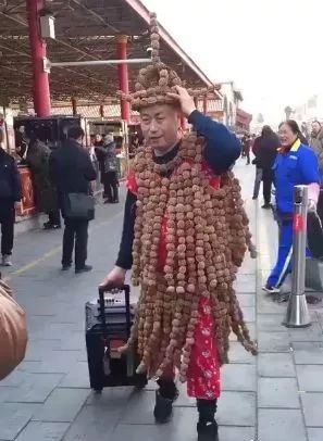 潘家园里的“十位大仙”,一走一过就炸街 潘家园里的“十位大仙”,一走一过就炸街 文玩天下 第10张 潘家园里的“十位大仙”,一走一过就炸街 文玩天下 第10张