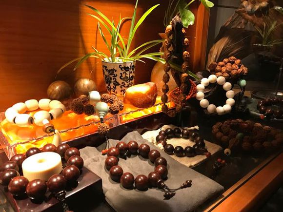 专业玩家的文玩展示规,小编买不起 专业玩家的文玩展示柜,小编买不起 文玩天下 第9张 专业玩家的文玩展示柜,小编买不起 文玩天下 第9张