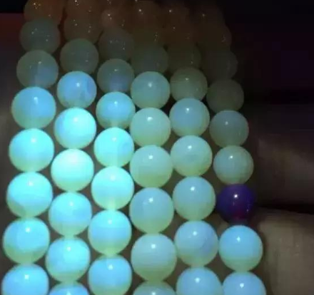 二代琥珀荧光反应 二代琥珀荧光反应是怎样的 二代琥珀荧光反应 二代琥珀荧光反应是怎样的