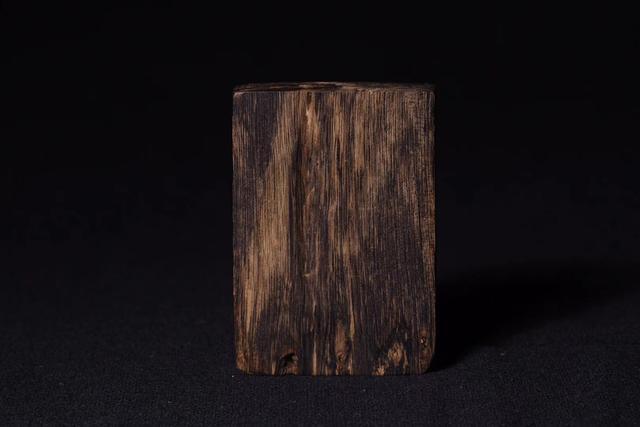 沉香的作用与功效和价值 沉香有什么禁忌 沉香的作用与功效和价值 沉香有什么禁忌