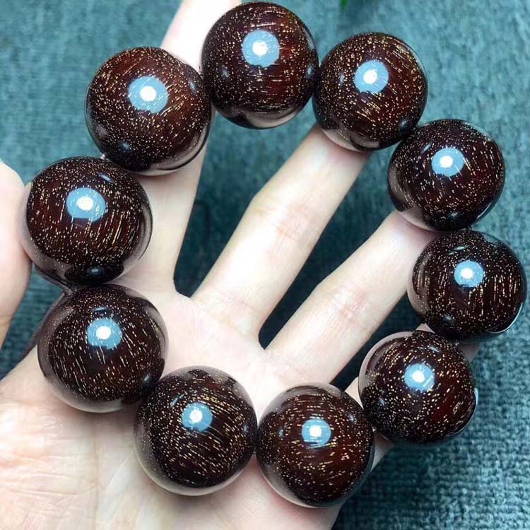 金丝楠木和紫檀木哪个贵 金丝楠木和紫檀木的区别 金丝楠木和紫檀木哪个贵 金丝楠木和紫檀木的区别