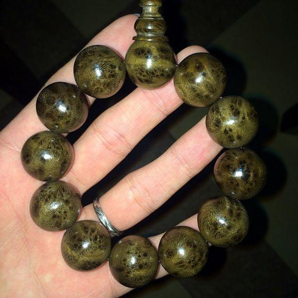 金丝楠木绿色好还是金色好 金丝楠木的颜色 金丝楠木绿色好还是金色好 金丝楠木的颜色