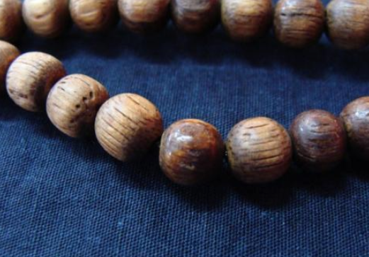 海南沉香鉴别 海南沉香的鉴别特征 海南沉香鉴别 海南沉香的鉴别特征