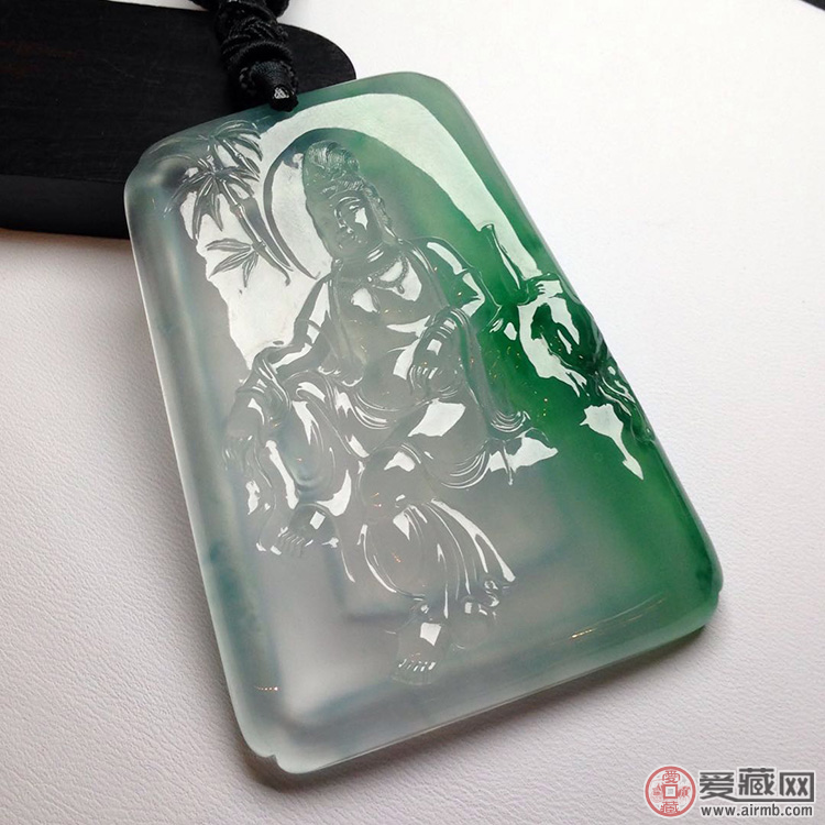 揭秘:旅游景区的翡翠都是假的吗? 揭秘:旅游景区的翡翠都是假的吗?