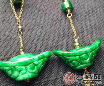 干青种翡翠市场价并不高,想要拿出去送人可能有点寒酸 干青种翡翠市场价并不高,想要拿出去送人可能有点寒酸