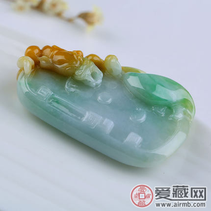 何为三色翡翠,三色翡翠功效又有哪些呢? 何为三色翡翠,三色翡翠功效又有哪些呢?