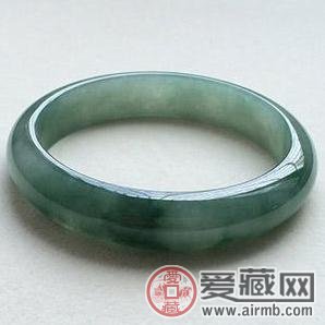 翡翠新手买翡翠容易忽视的四大问题 翡翠新手买翡翠容易忽视的四大问题