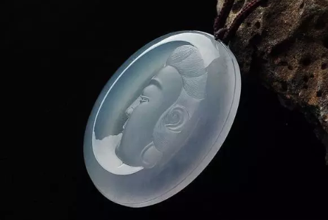 翡翠冰种价格 翡翠冰种等级及价格 翡翠冰种价格 翡翠冰种等级及价格