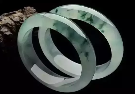 翡翠的价格是多少 买翡翠怎么买最划算 翡翠的价格是多少 买翡翠怎么买最划算