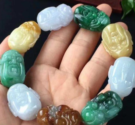 成功男士翡翠手串图片 适合男士戴的翡翠手串 成功男士翡翠手串图片 适合男士戴的翡翠手串