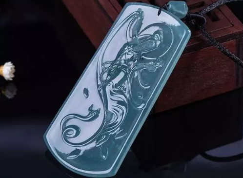 蓝水种翡翠好不好 蓝水种翡翠价格是多少 蓝水种翡翠好不好 蓝水种翡翠价格是多少
