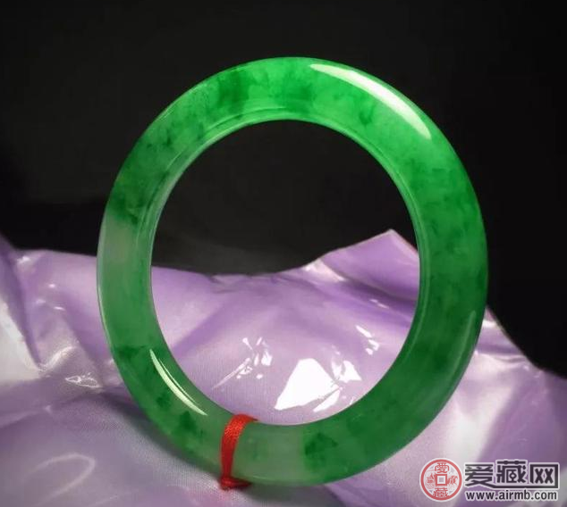 经常买翡翠和没买过翡翠的人有哪些不同? 经常买翡翠和没买过翡翠的人有哪些不同?