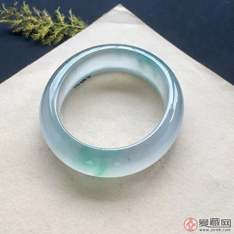 好的翡翠功效有哪些 好的翡翠功效有哪些