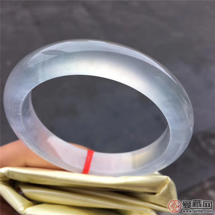 玻璃种翡翠多少钱,购买时候如何才能防止被坑? 玻璃种翡翠多少钱,购买时候如何才能防止被坑?