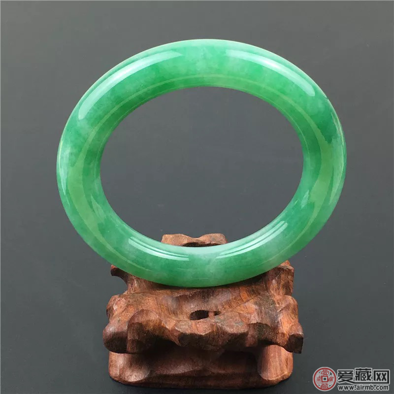 如何做出冰糯种翡翠鉴定? 如何做出冰糯种翡翠鉴定?