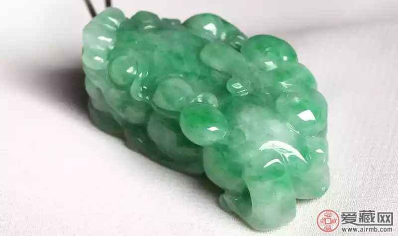 豆种翡翠貔貅价格,会受到哪些因素的影响? 豆种翡翠貔貅价格,会受到哪些因素的影响?