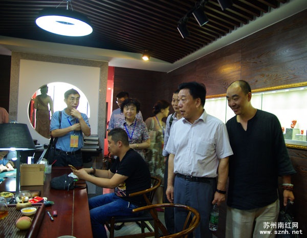 姑苏区政协“南红知识”专题讲座今在苏州南红交易中心召开 姑苏区政协“南红知识”专题讲座今在苏州南红交易中心召开